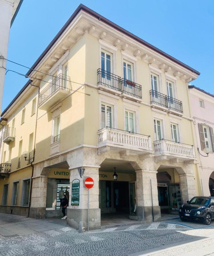 Roma 141 Apartment Fossano Exterior foto